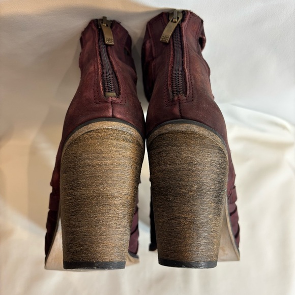 FREE PEOPLE Sz 8.5 (estimated) Burgundy Strappy Leather Ankle Boots Stacked Heel - Picture 11 of 14